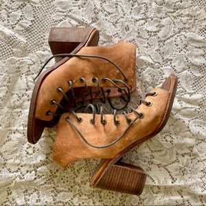 Jeffrey Campbell Minimal Lace-Up Heel